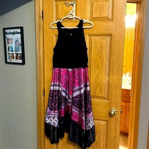 Beautiful dress for summer night out!